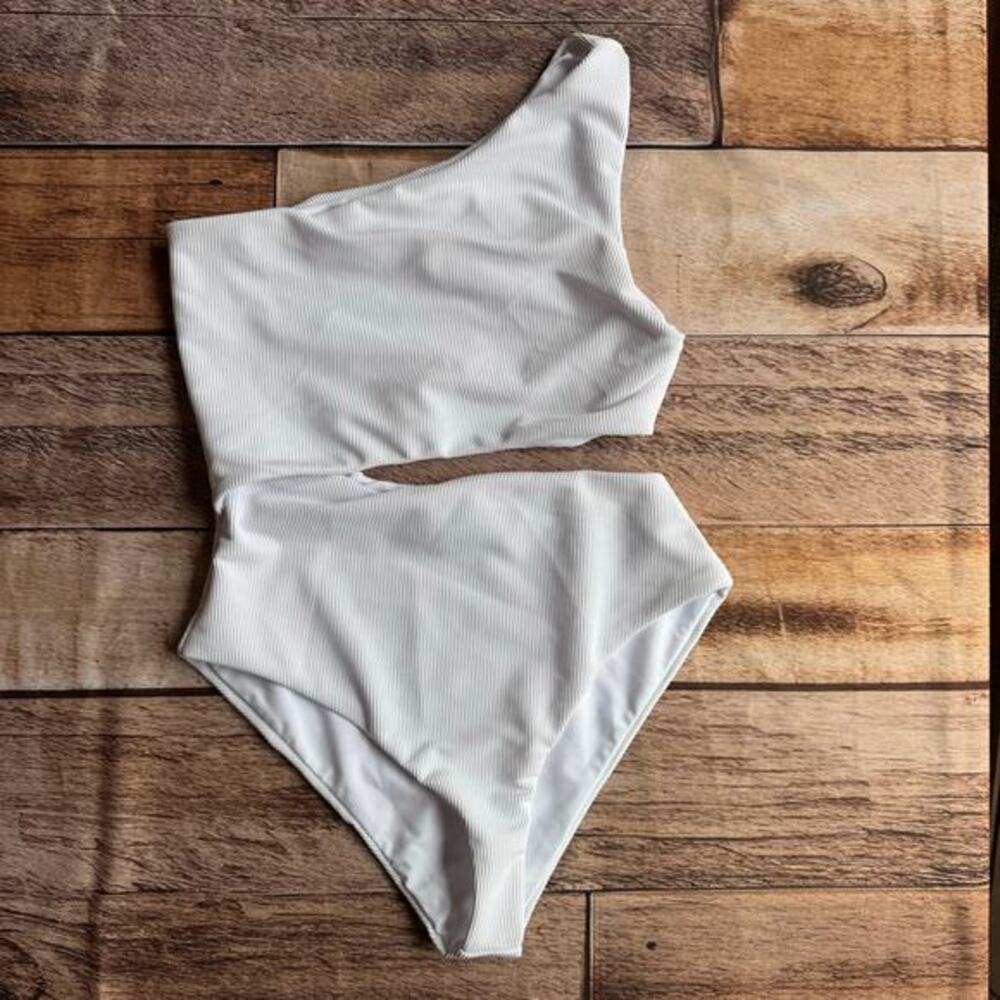 Beach Riot Swimsuit Celine Ribbed One Piece Small White Vacation Beach Pool Trip